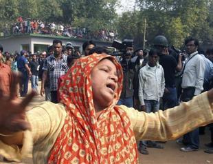 Thousands demonstrate in Bangladesh after deadly blaze