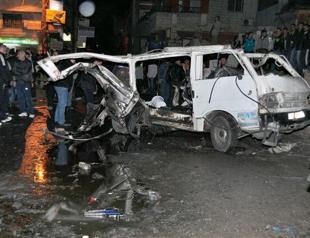 Syrian army pounds rebel strongholds around capital