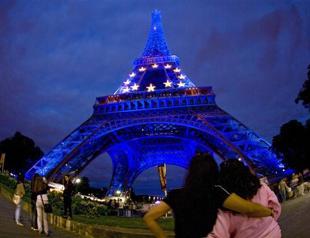 Eiffel Tower gets risque makeover in fight against AIDS