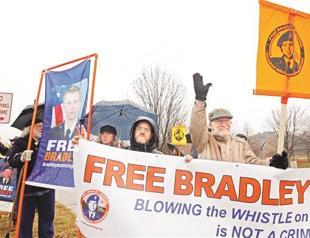 WikiLeaks’ Manning has ‘gender struggle’