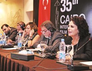 Criticisms just increase ratings, Turk actress says