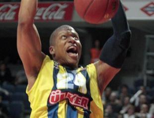 Fenerbahçe’s Batiste free after detention in Athens