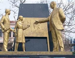 Atatürk monument will not be removed from square, Istanbul mayor says