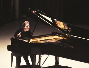 Pianist brings compositions home for BIPO & Say festival