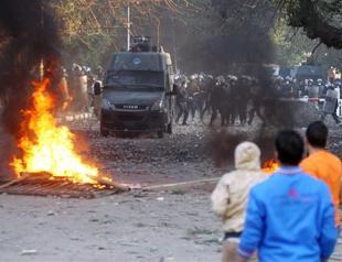 Nine hurt as gunmen fire at Cairo protesters