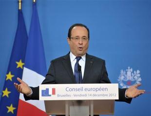 Chevalier Berlusconi wont replace Monti as PM, says French president