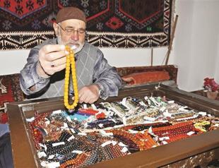 Collector seeks prayer beads, serenity at Turkish auctions