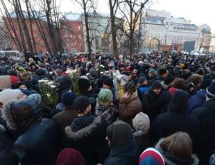 Police arrest opposition leaders at anti-Putin rally