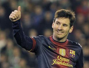 Messi scores twice as Barcelona beats Cordoba 2-0