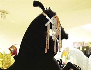 Miniatures rise up at exhibition