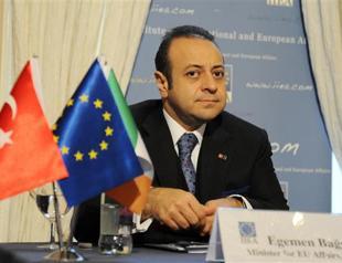 Hollande more favourable to Turkey than predecessor