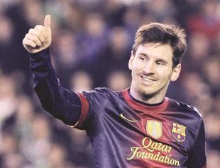 Barcelona extends contracts of Messi, Xavi, captain Puyol