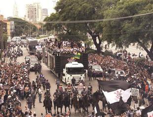 Corinthians given a heroes’ welcome