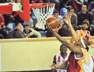 Fener, Galatasaray renew rivalry on basketball court