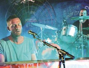 Coldplace as Coldplay on stage