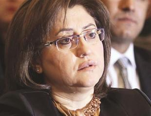 Foster families first in line for kid adoptions