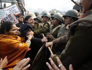 Indian journalist killed in actress assault demo: police