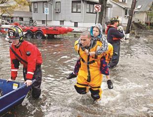 Killer ‘Franken-storm’ Sandy creates US havoc