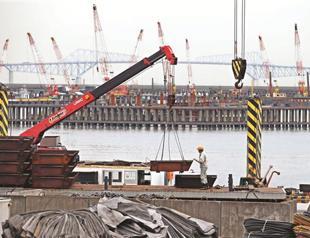 Japan boosts stimulus by $138 billion, creates new loan scheme