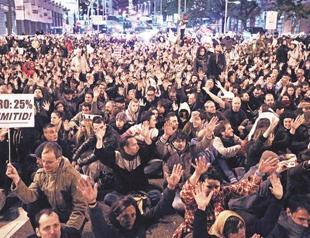 Spanish economy sees shrinkage again