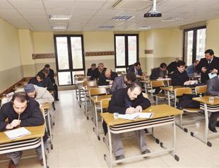 Have divine question Ask an English-speaking imam in Istanbul