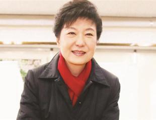 Seoul elects first woman president