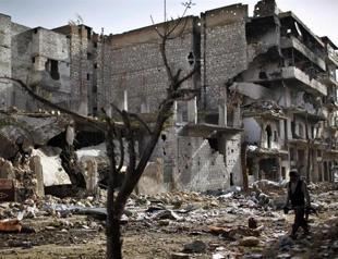 Syrian rebels fully capture town near Turkey