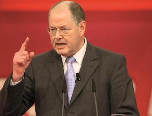 Merkel rival comes under fire for women comments