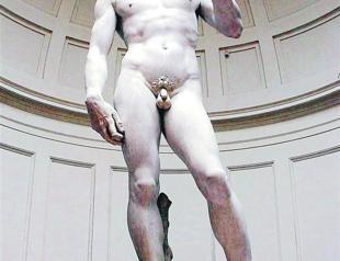 Replica of Michelangelos David has penis cut off