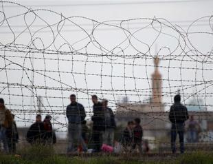 Cars, fuel, cigarettes -- black market thriving in Syria