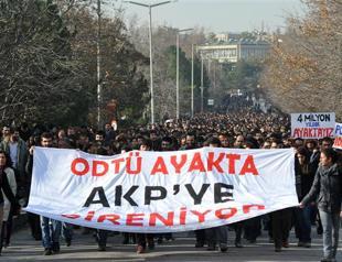 Turkish PM accuses CHP of abusing student protests