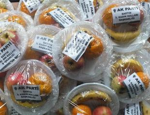 Probe launched after ruling party serves fruit featuring party name at school