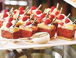 Ritz-Carlton celebrates 2013