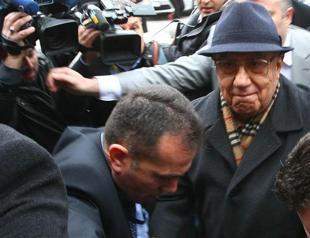 Former top chief freed after grilling