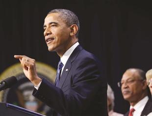 Obama warns against dangerous game with debt ceiling