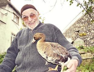 Hunter, game enjoy 15-year friendship