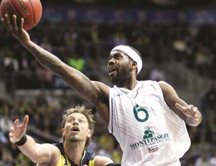 Brown nets 41 points against Fenerbahçe