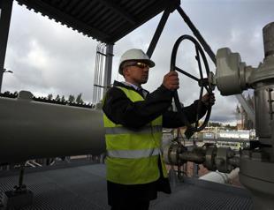 Iran warns of cancelling $5 bn China gas deal: media