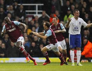 Everton to appeal over Gibson red card