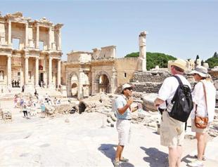 Ongoing work prevents damage in İzmir’s Ephesus