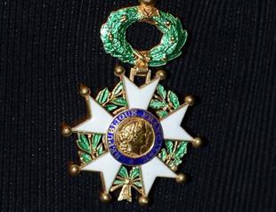 French comics artist Tardi rejects top state honour