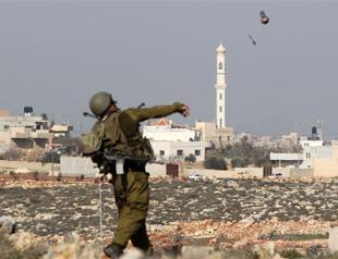 Israeli army exercise forces Palestinian evacuation