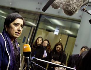 Greek Cyprus apologizes to Egypt over envoys footwear row