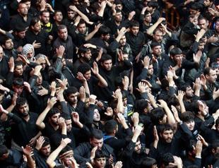 Car bomb kills 17 Shiite pilgrims in Iraq