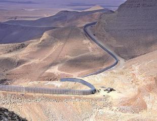 Israel completes Egypt border fence