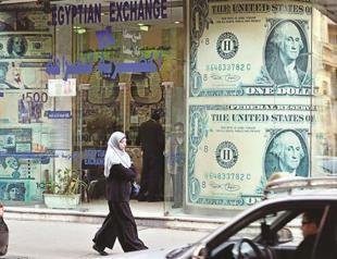 Egyptian currency crisis hits oil supply