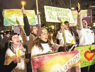 Slovenia PM offers to resign over corruption