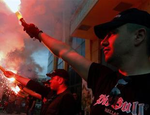 Greek neo-Nazis attack Turkish diplomat’s car