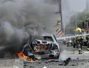 Car explodes in Tel Aviv, police say crime-related