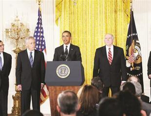 Obama under fire for white male Cabinet